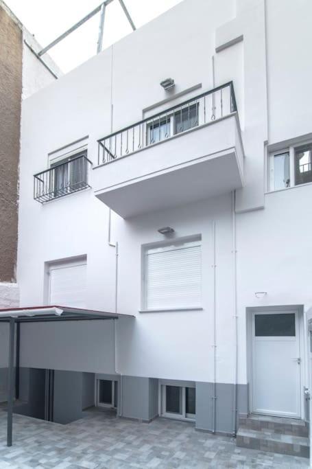 Downtown Petralona Apartment Athena Bagian luar foto